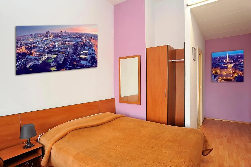 Brussels Royotel Saint-Josse-ten-Noode Отель
